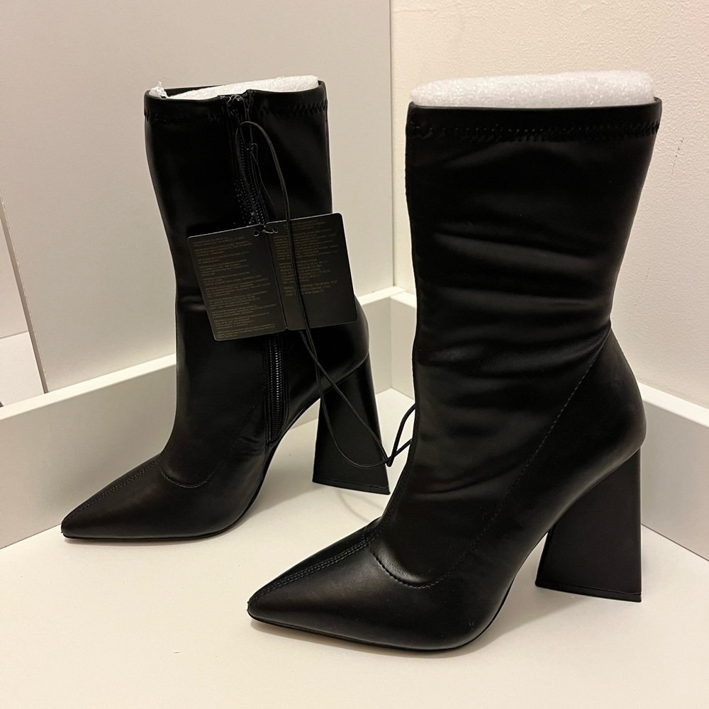 Forever 21 Faux Leather Pointed Booties